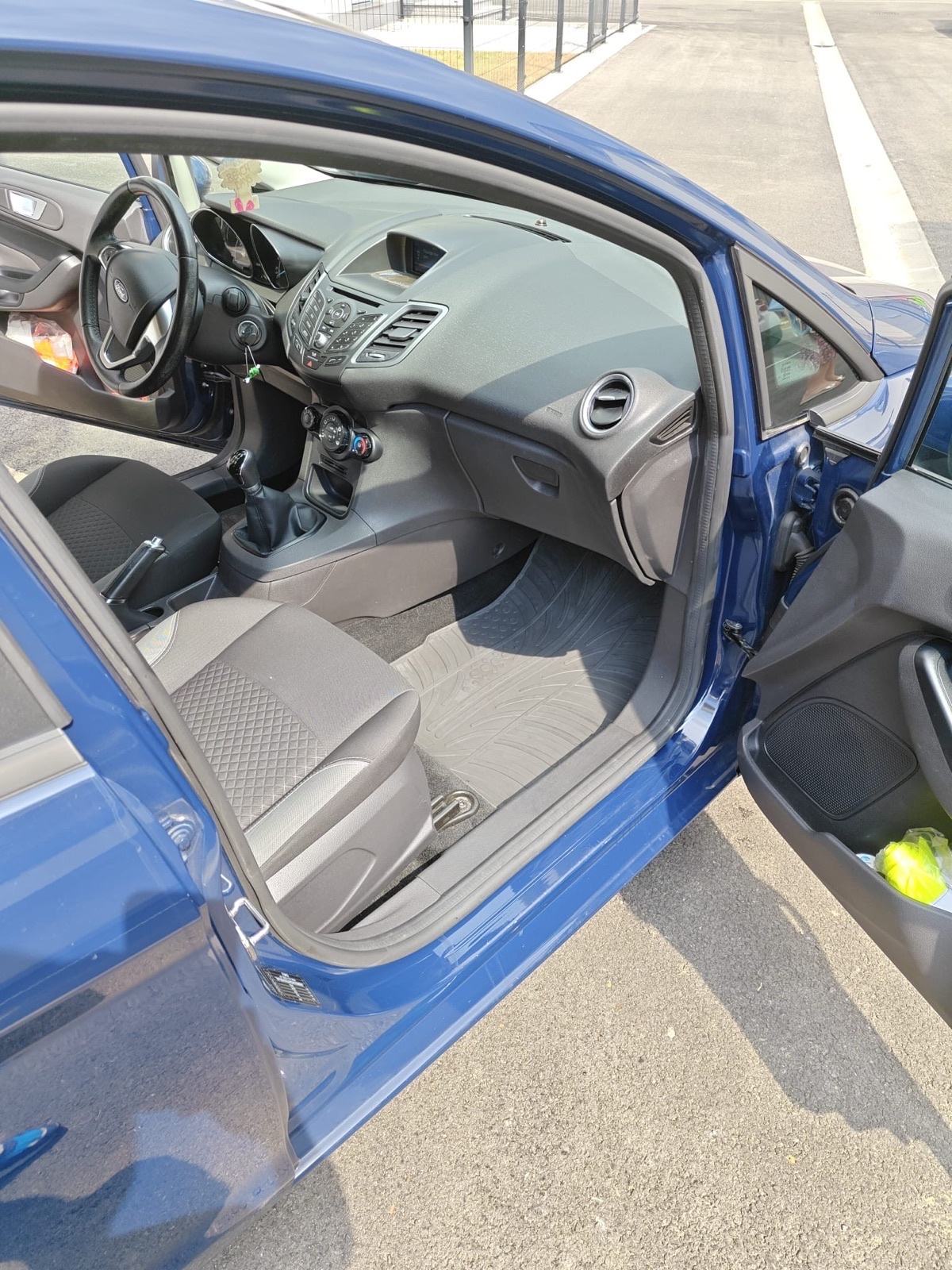 Ford Fiesta 1.0 EcoBoost, HR.auto,Prvi Vlasnik,NovaRegistracija,Servis, fotografija 10