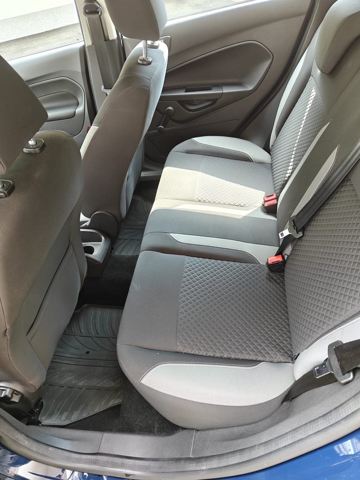 Ford Fiesta 1.0 EcoBoost, HR.auto,Prvi Vlasnik,NovaRegistracija,Servis, fotografija 12