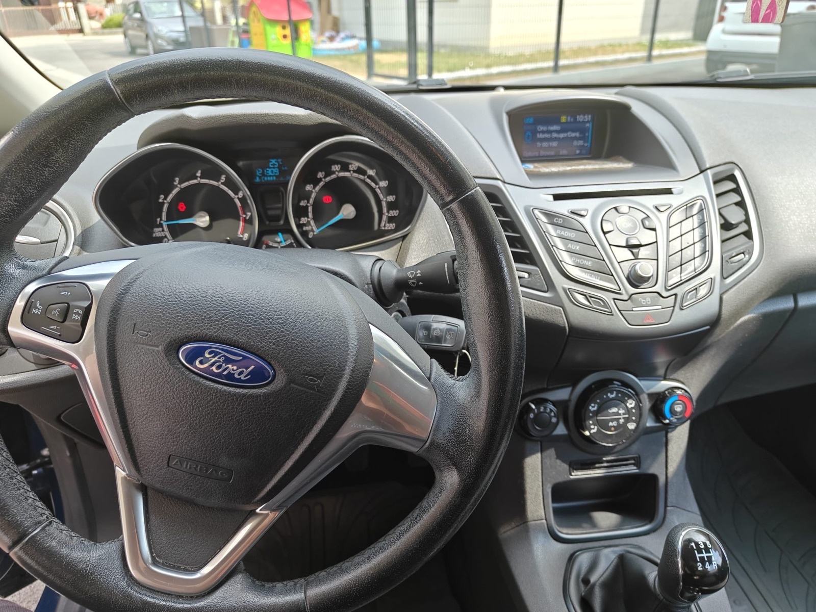 Ford Fiesta 1.0 EcoBoost, HR.auto,Prvi Vlasnik,NovaRegistracija,Servis, fotografija 7