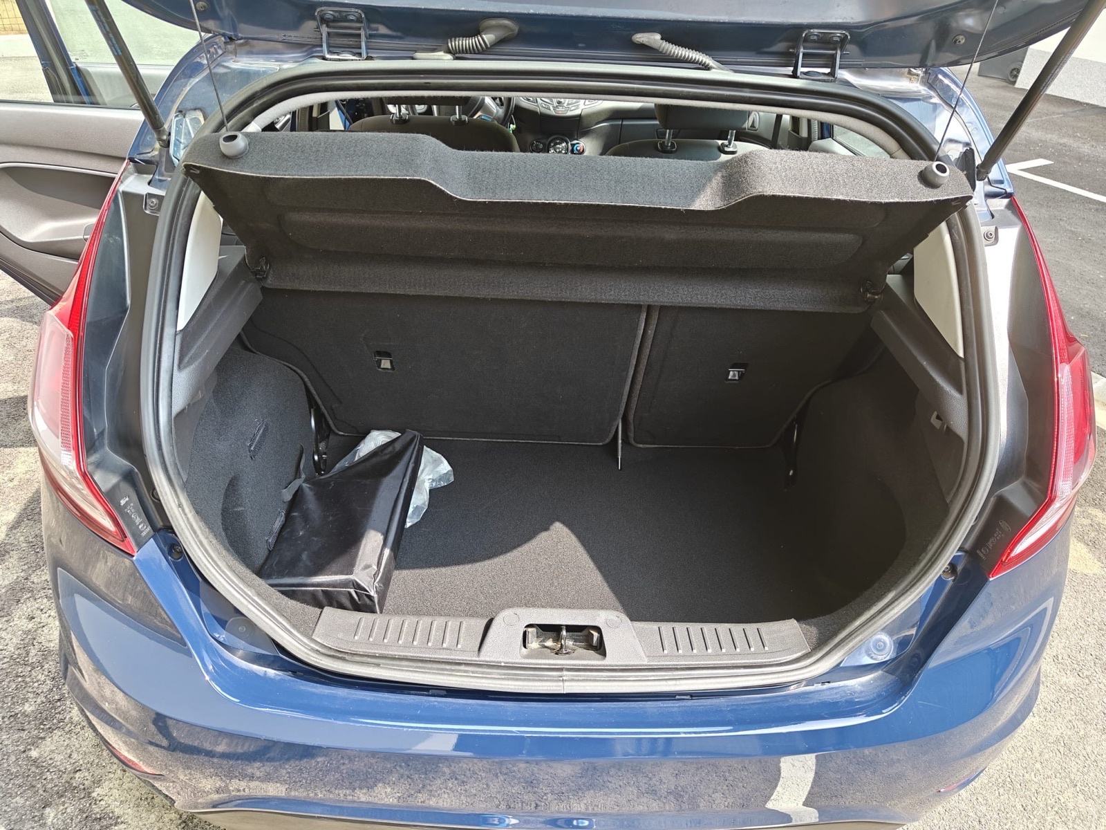 Ford Fiesta 1.0 EcoBoost, HR.auto,Prvi Vlasnik,NovaRegistracija,Servis, fotografija 13