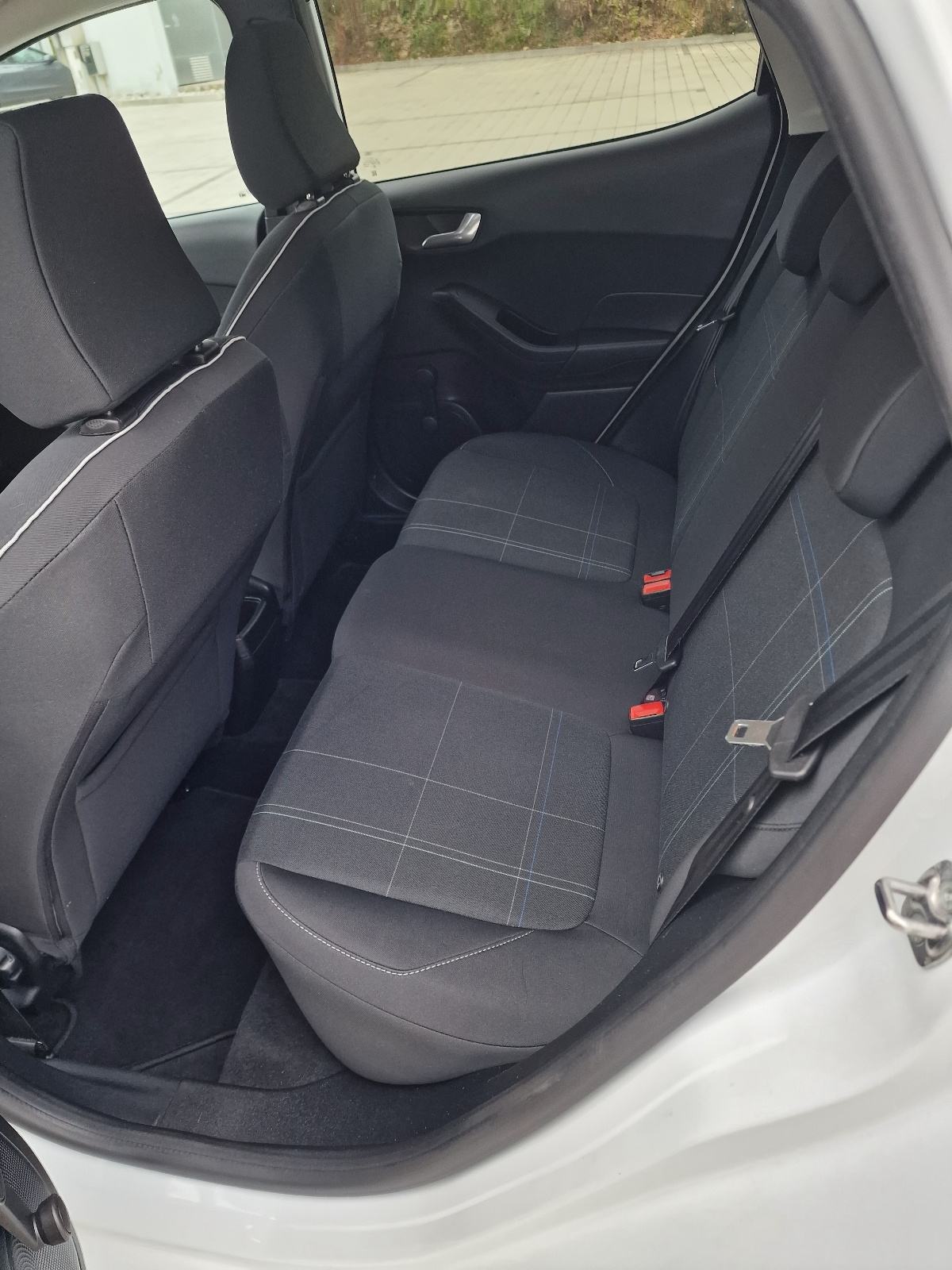Ford Fiesta 1,0 EcoBoost, fotografija 11