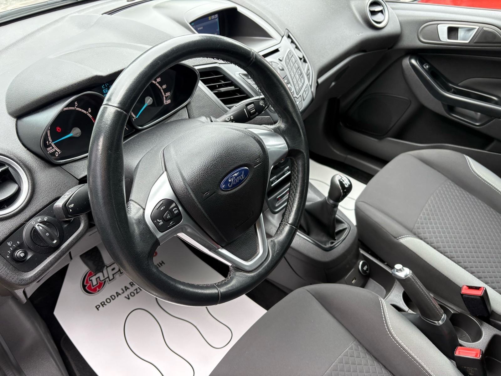 Ford Fiesta 1,0 KLIMA - SERVISNA - SENZORI - LEASING RATA 211 €, fotografija 9