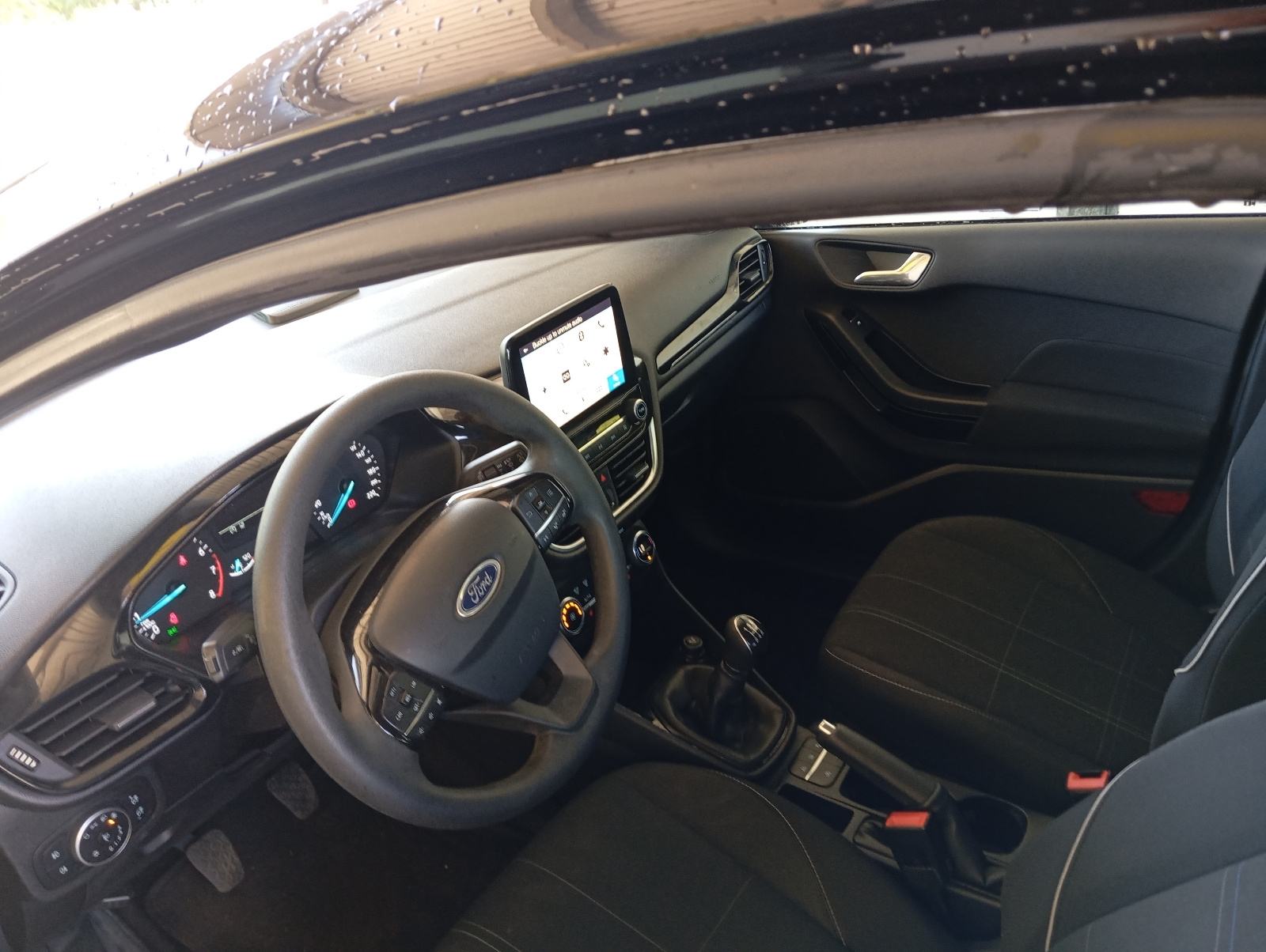 Ford Fiesta 1,1 - MFU, Klima, Elek.paket, kamera, fotografija 6