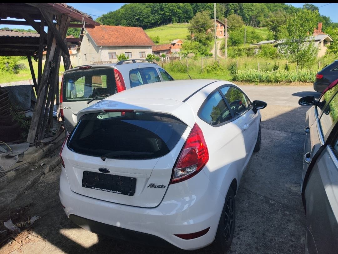 Ford Fiesta 1,0, fotografija 3