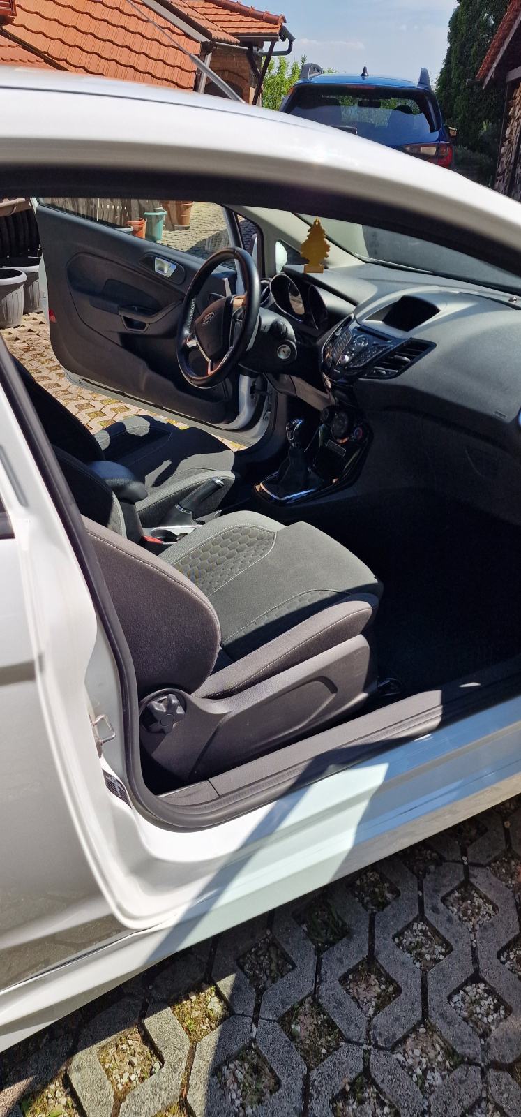Ford Fiesta 1.0 EcoBoost Sport 125 KS, prvi vlasnik, reg. 05/2027, fotografija 12