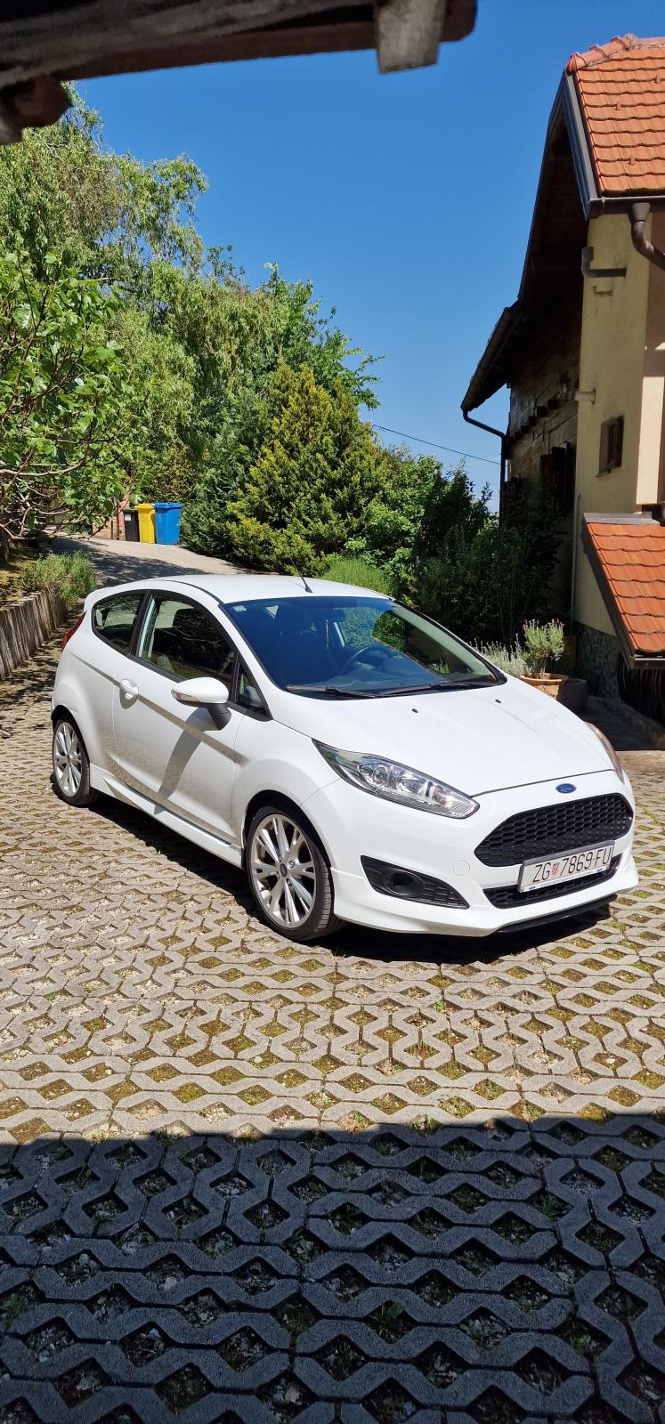 Ford Fiesta 1.0 EcoBoost Sport 125 KS, prvi vlasnik, reg. 05/2027, fotografija 3