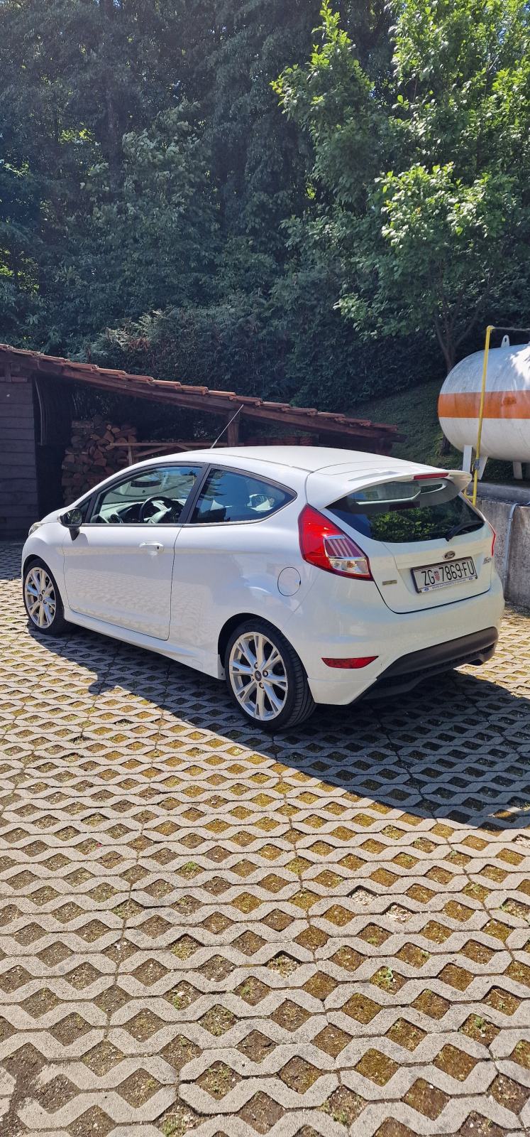 Ford Fiesta 1.0 EcoBoost Sport 125 KS, prvi vlasnik, reg. 05/2027, fotografija 4