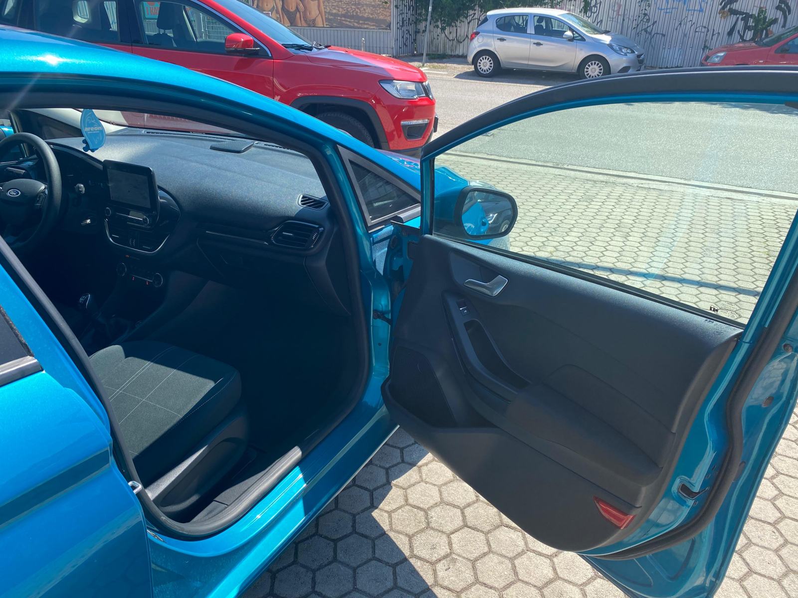 Ford Fiesta 1,1, fotografija 17