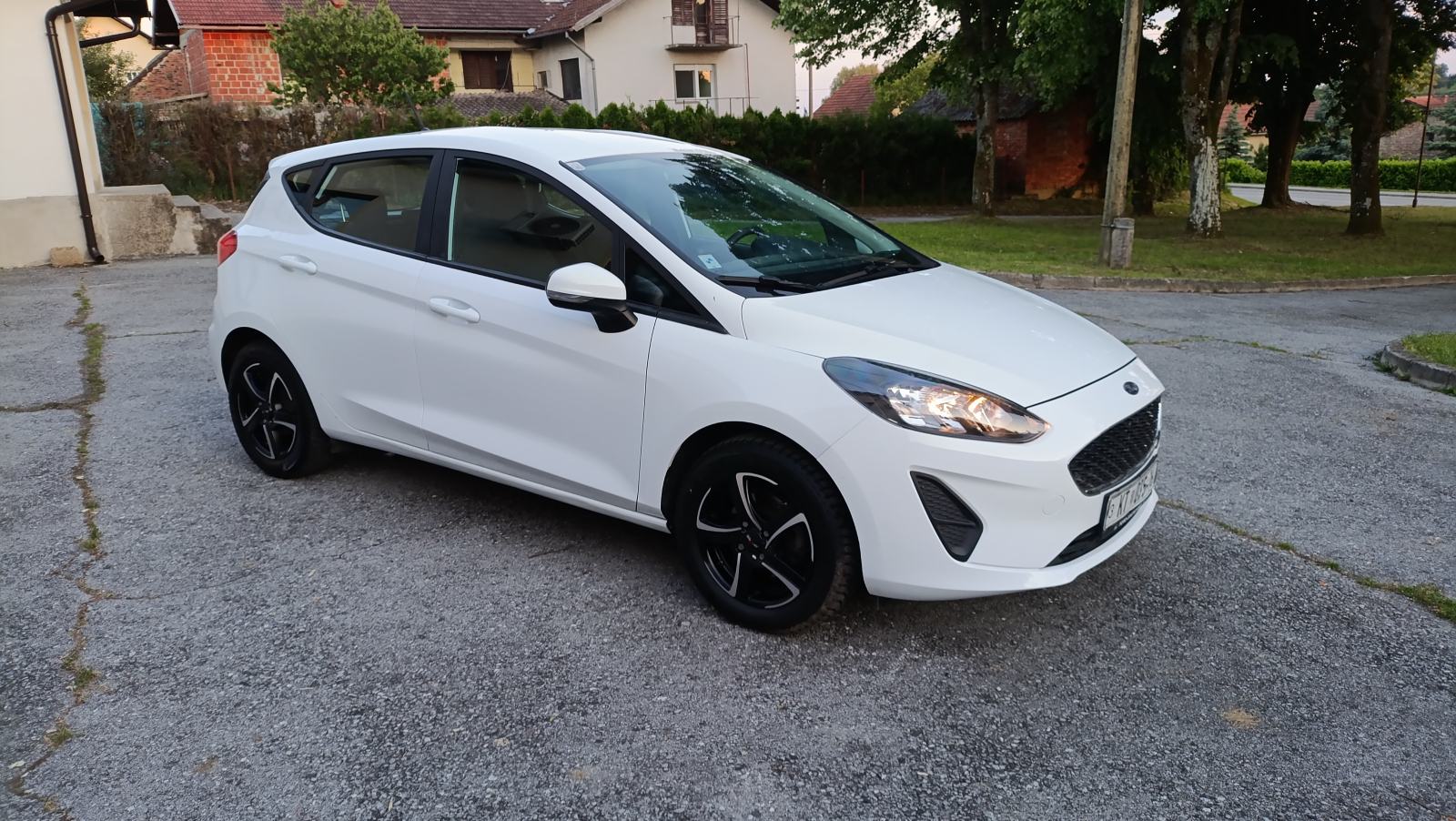 Ford Fiesta 1,1, fotografija 3