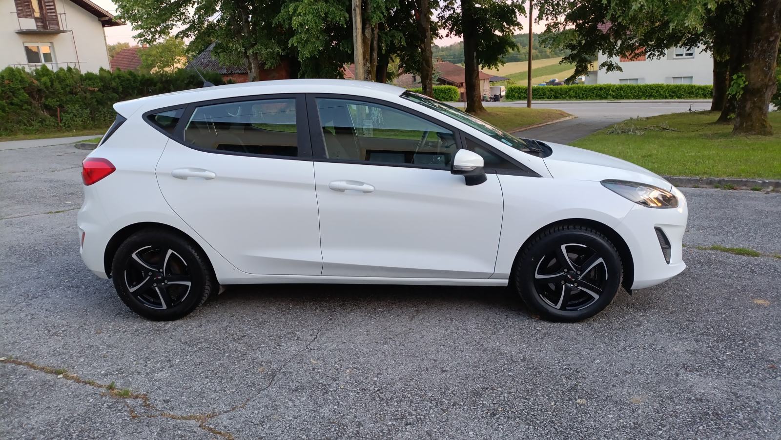 Ford Fiesta 1,1, fotografija 4