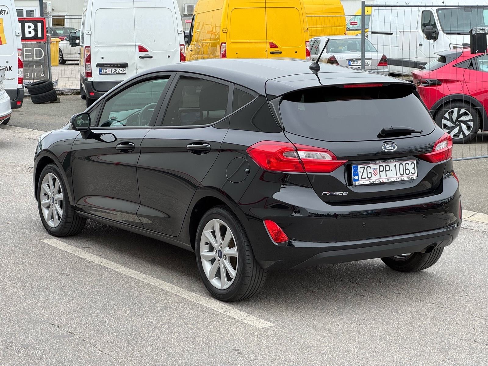 Ford Fiesta 1,1 KLIMA#ALU FELGE# PDC, fotografija 3