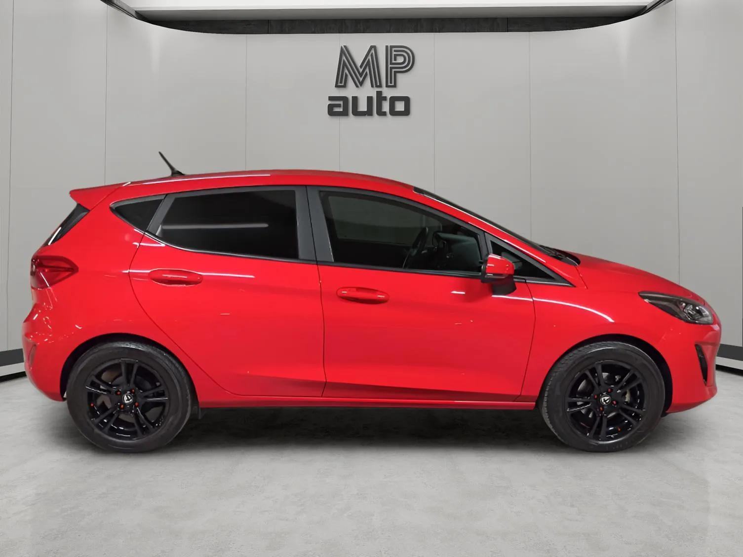 Ford Fiesta 1,1, fotografija 7