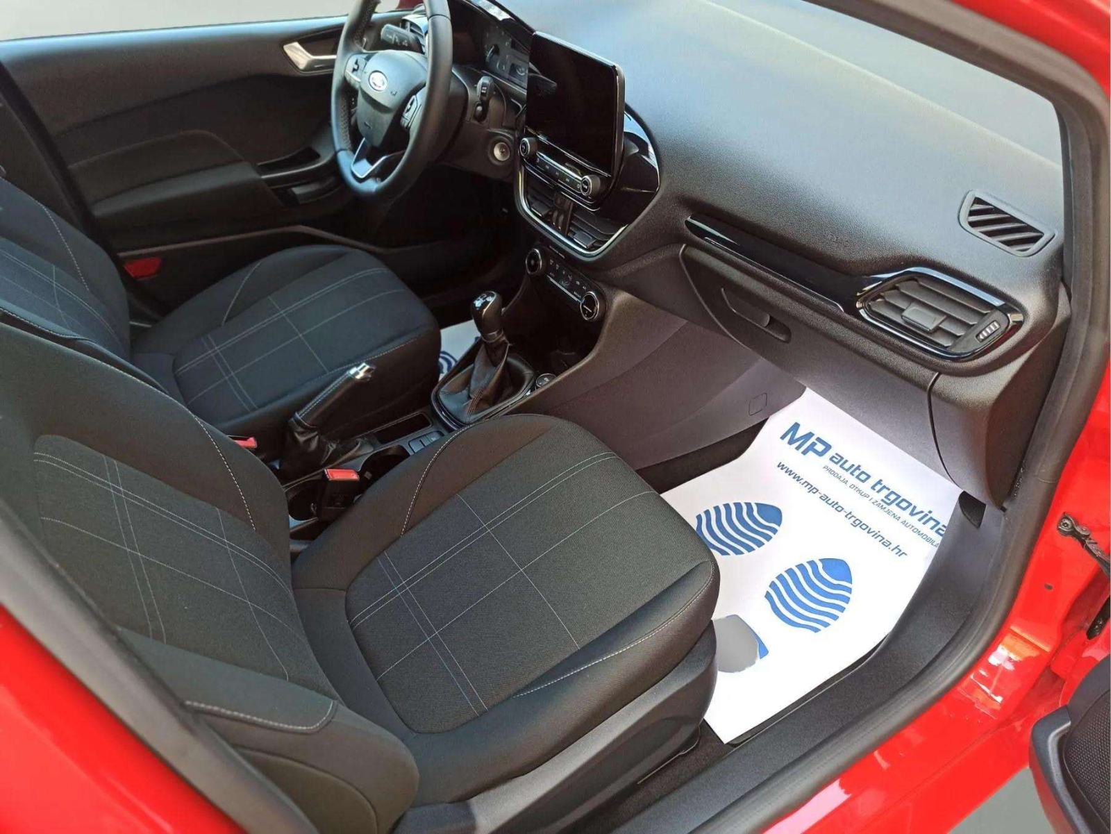 Ford Fiesta 1,1, fotografija 19