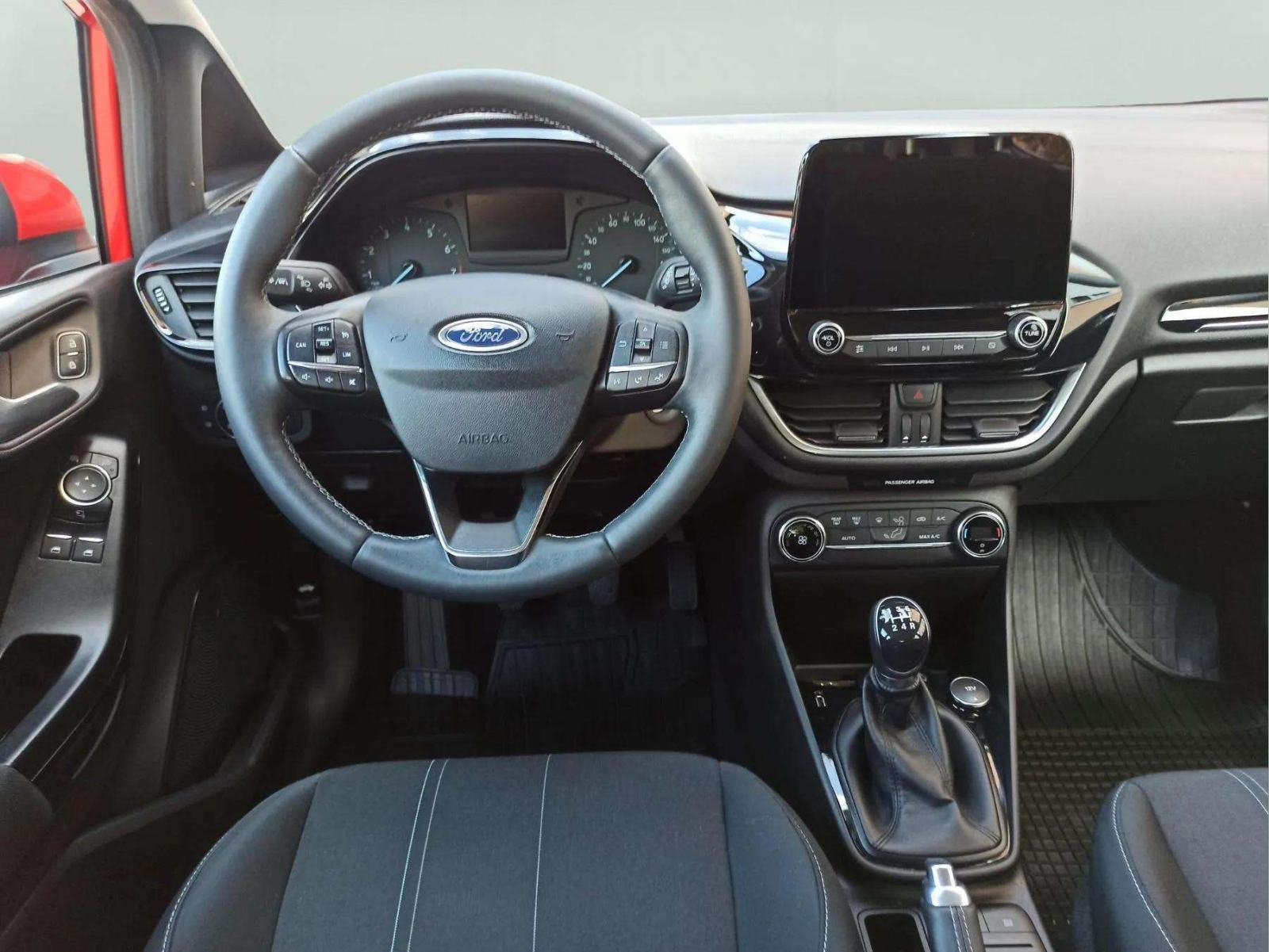 Ford Fiesta 1,1, fotografija 16