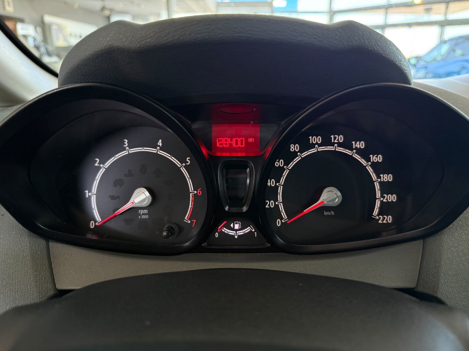 Ford Fiesta 1,2 5 16V KLIMA ALU ODLIČNO STANJE, fotografija 11