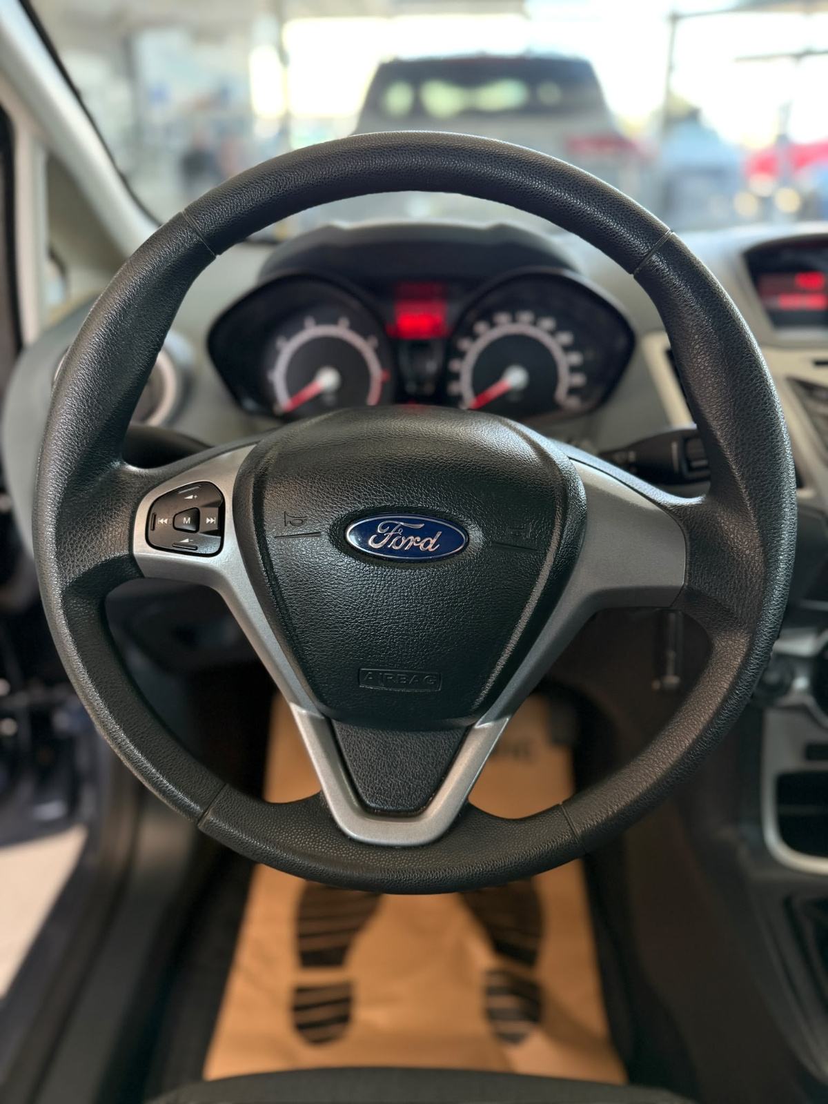 Ford Fiesta 1,2 5 16V KLIMA ALU ODLIČNO STANJE, fotografija 18