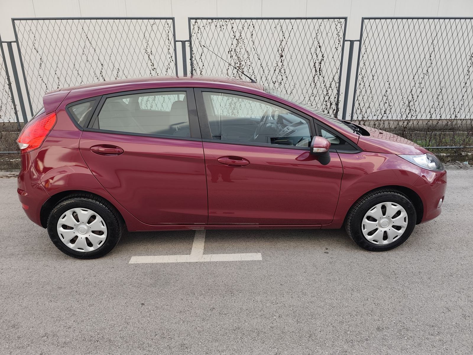 Ford Fiesta 1,2 5 16V, pogled izvana - slika 1