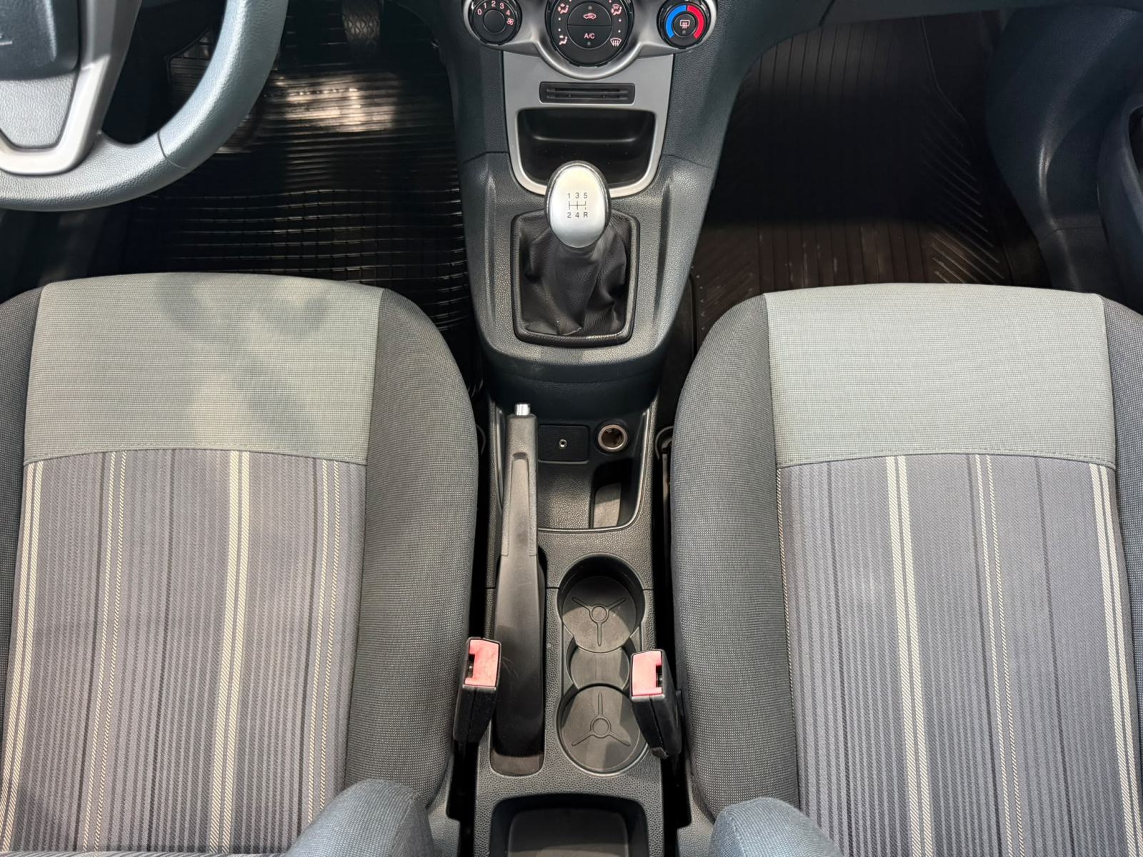 Ford Fiesta 1.25 i⭐️SERVISNA⭐️GARANCIJA⭐️, fotografija 19