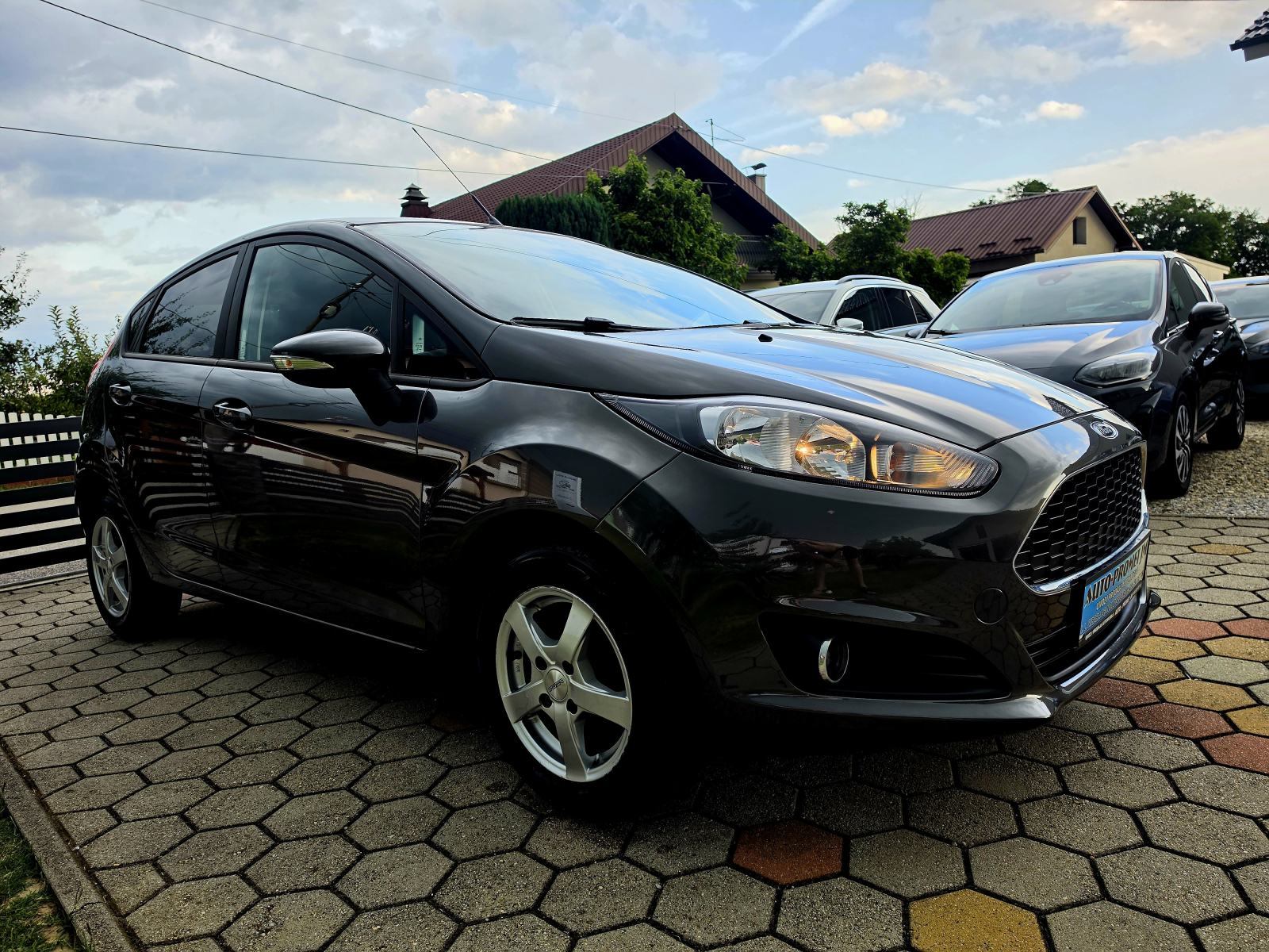 Ford Fiesta 1,2 BENZIN,,ODLIČAN,,SERVISNA,,134637KM, fotografija 4