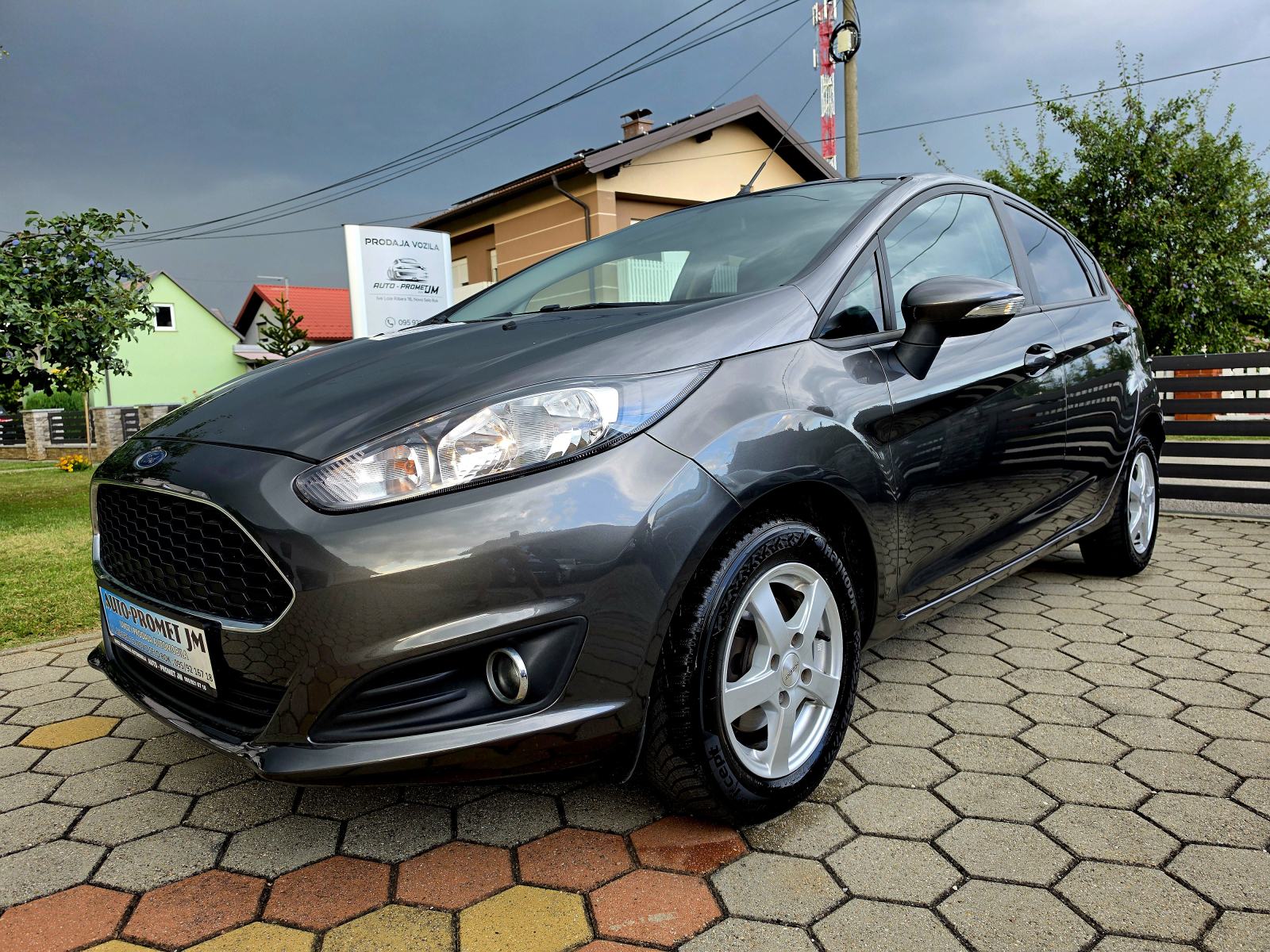 Ford Fiesta 1,2 BENZIN,,ODLIČAN,,SERVISNA,,134637KM, fotografija 2