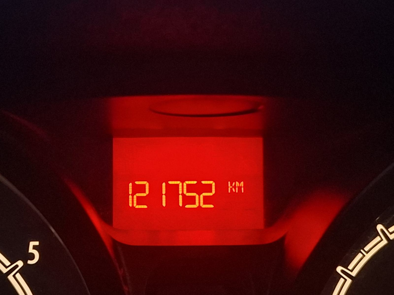 Ford Fiesta 1.25 i, 16v, SAMO 121000 KM, SERVISNA I POTVRDA O KM !, fotografija 2