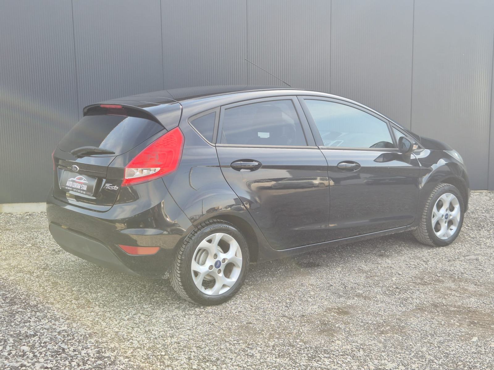 Ford Fiesta 1,25 i, fotografija 8