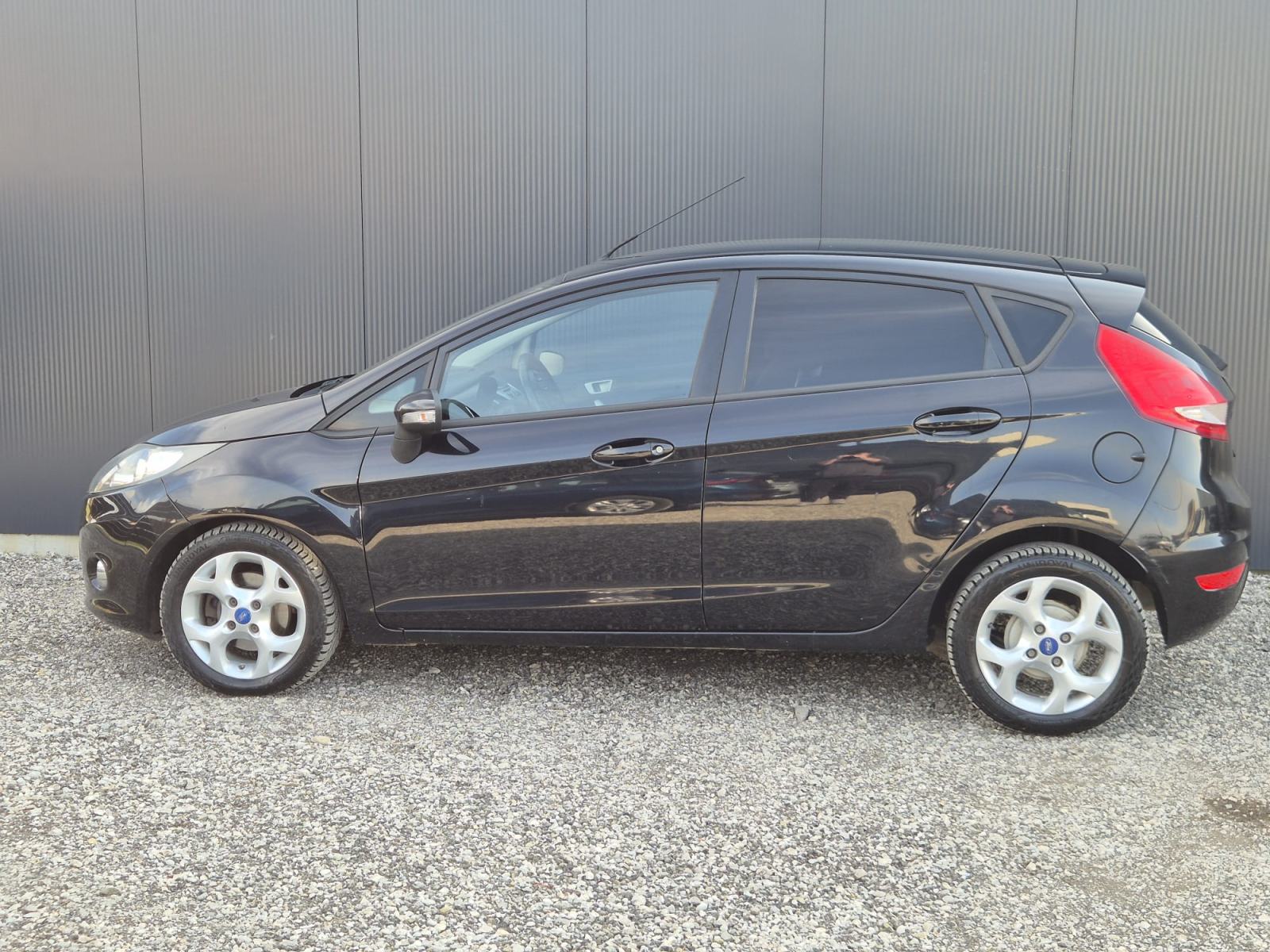 Ford Fiesta 1,25 i, fotografija 5