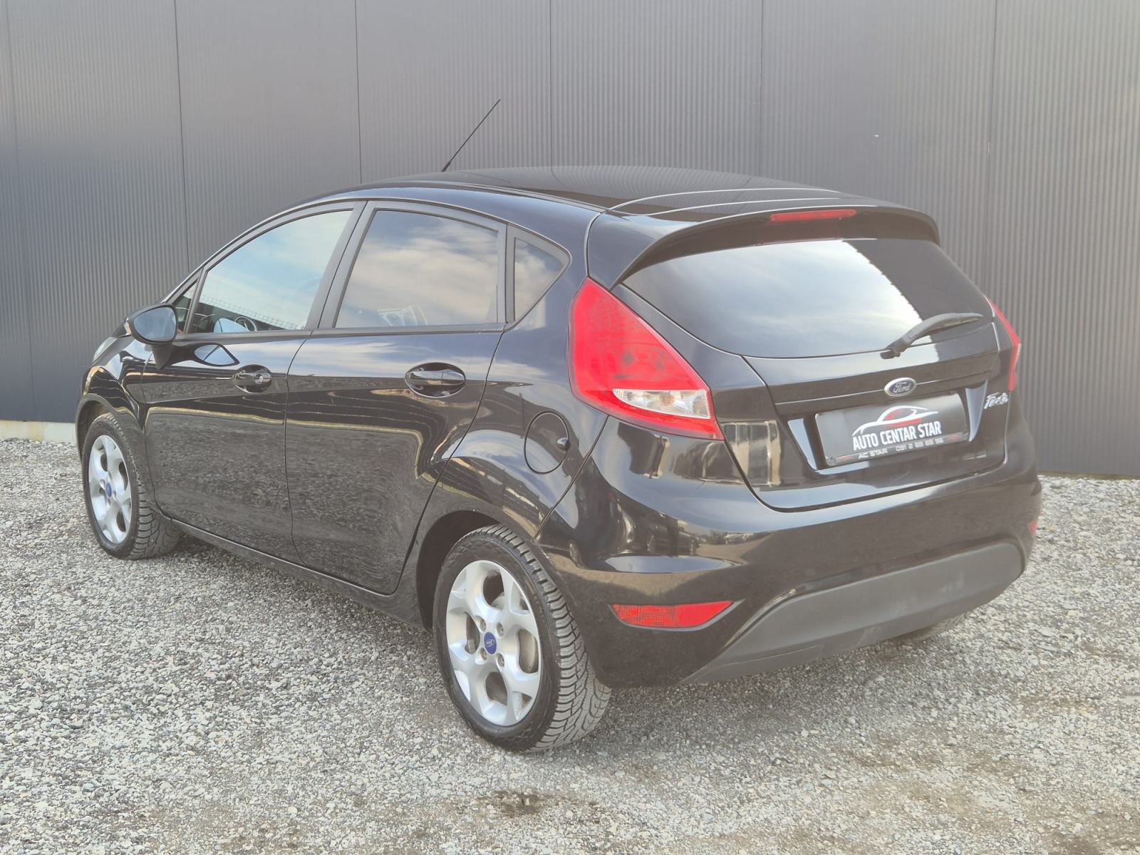 Ford Fiesta 1,25 i, fotografija 6