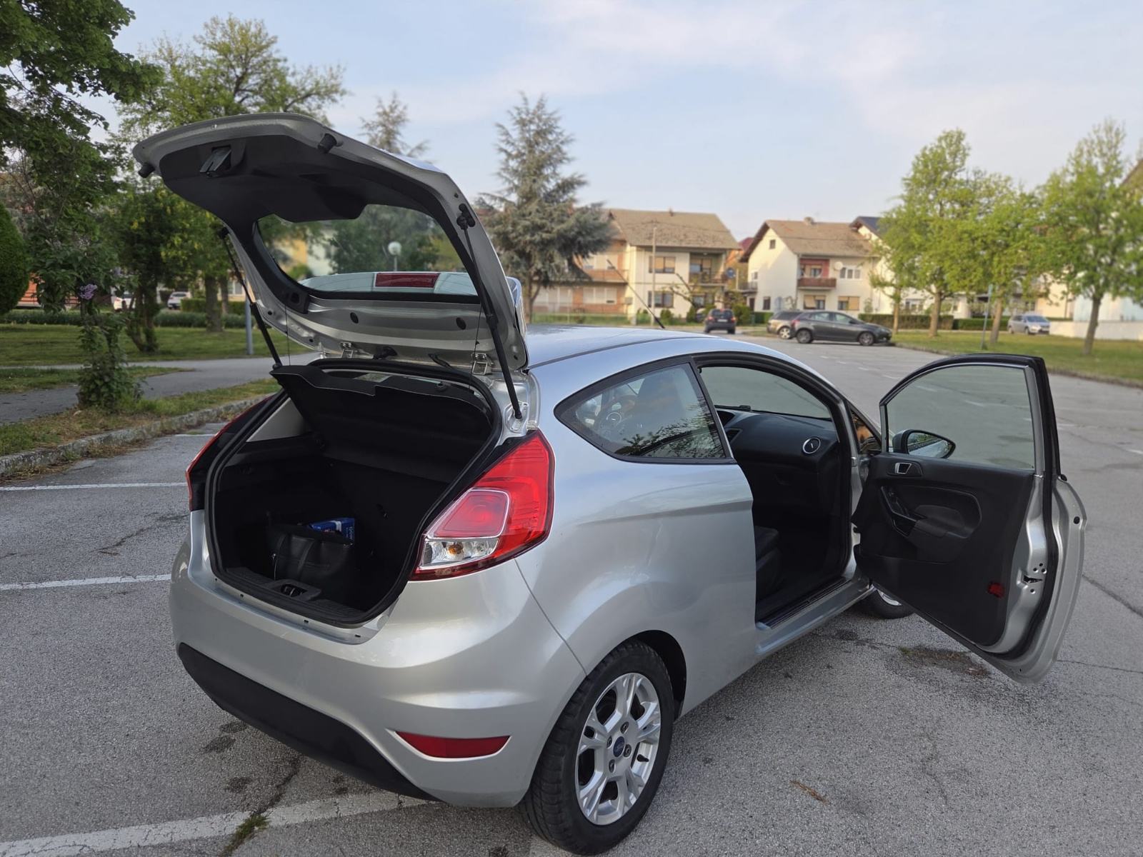 Ford Fiesta 1,25 i, fotografija 3