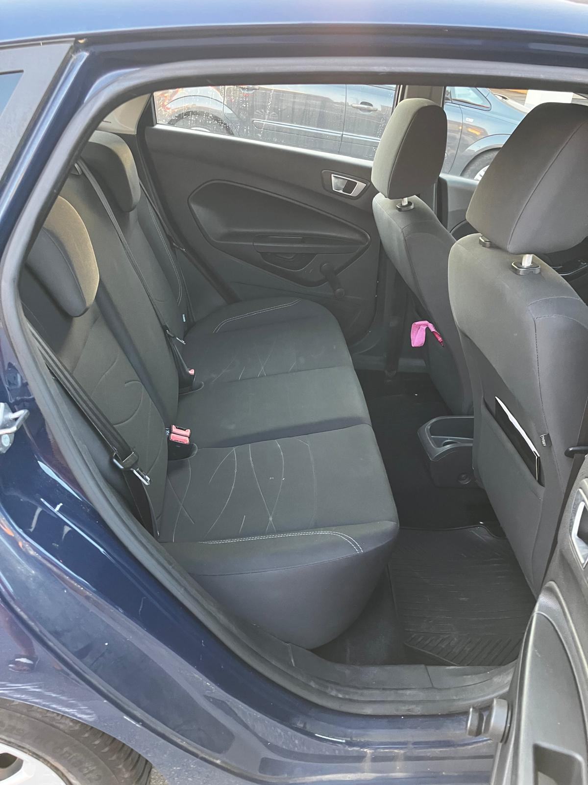 Ford Fiesta 1,25i mala kilometraža, fotografija 13