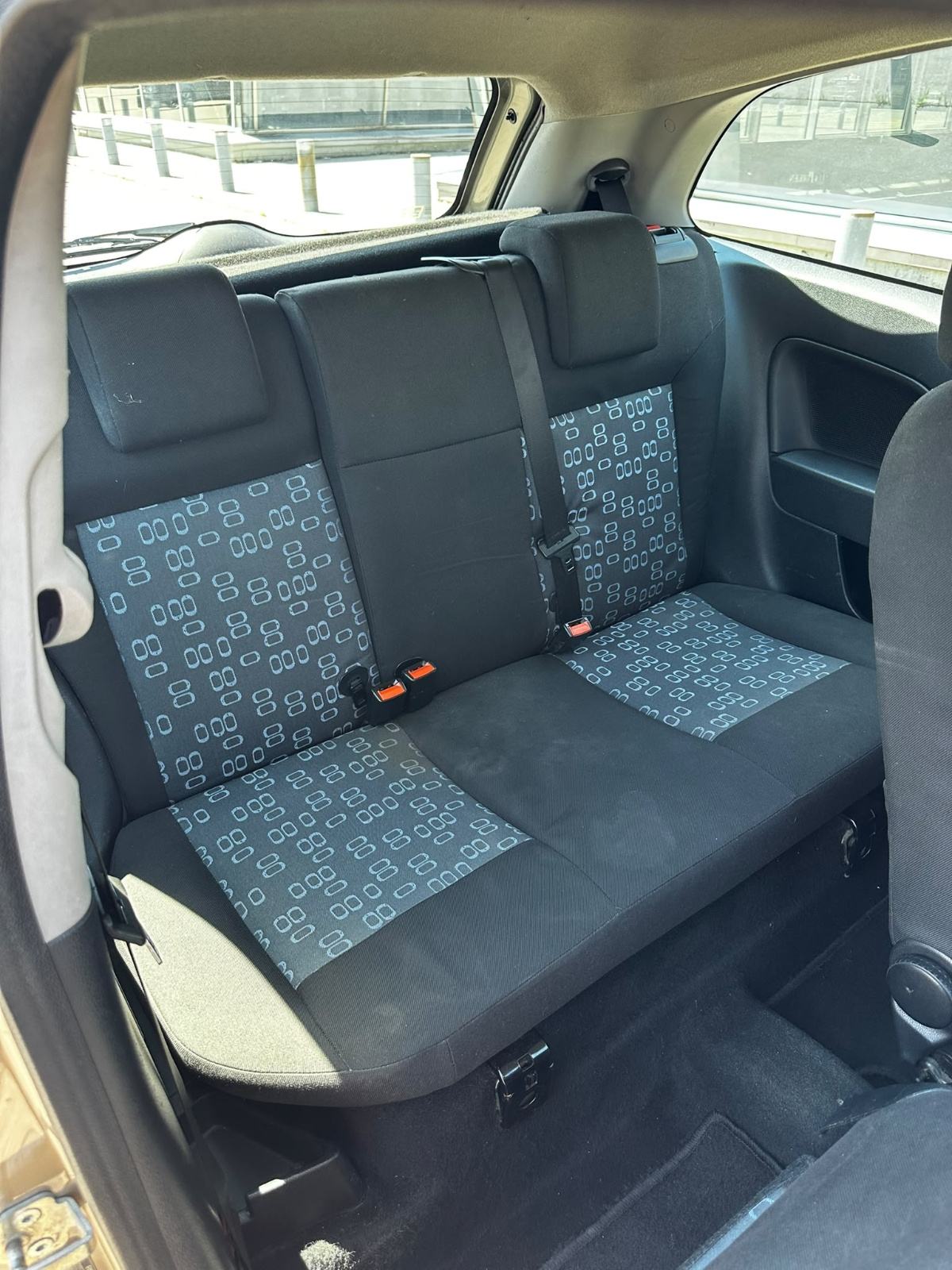 Ford Fiesta 1,3 i *Hr.Auto.Prvi vlasnik*Klima*Reg. God dana 07/2027*, fotografija 12