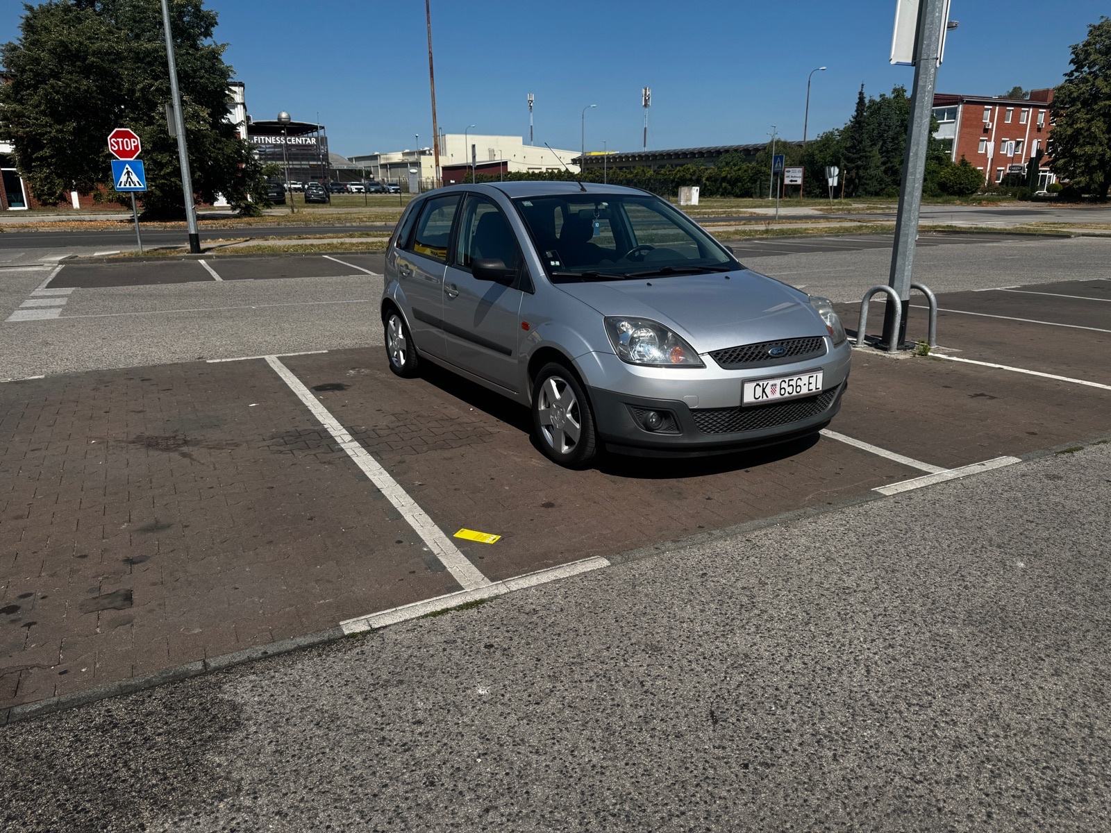 Ford Fiesta 1,4 16V, pogled izvana - slika 1