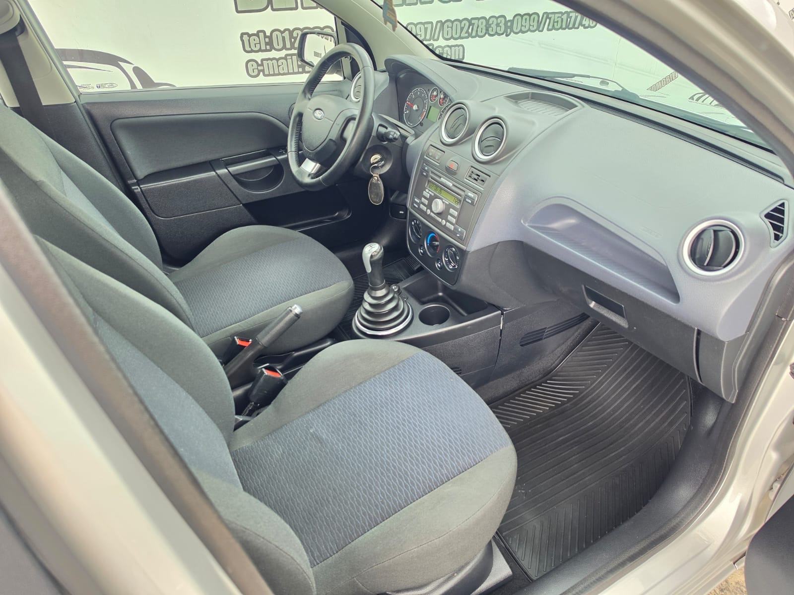 Ford Fiesta 1,4 GHIA # 119 TKM # KAO NOVA KRED-KART HR-AUTO, fotografija 7