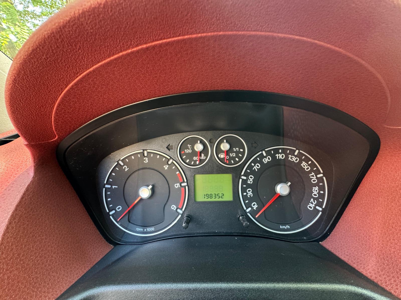 Ford Fiesta 1,4, fotografija 9