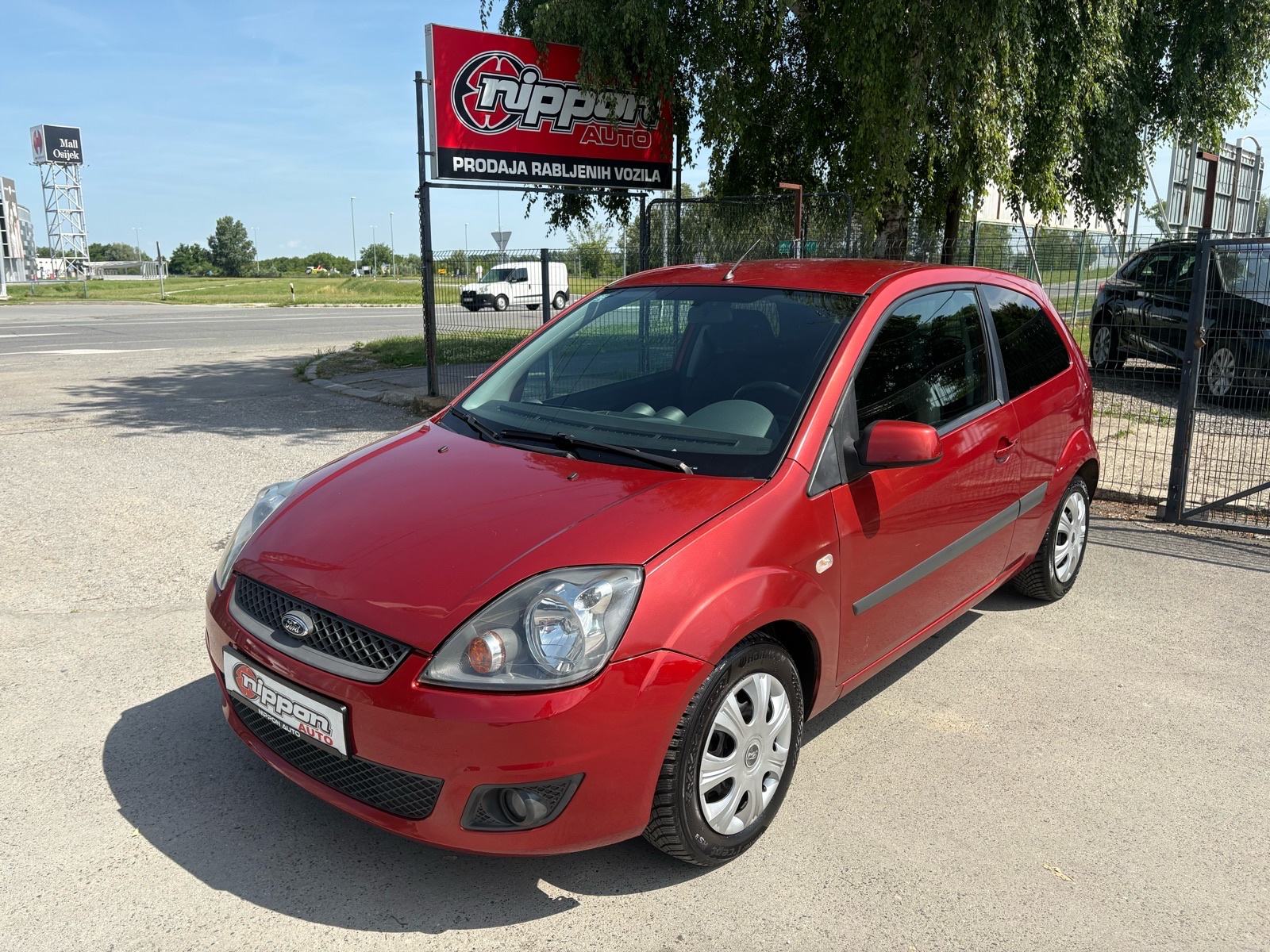 Ford Fiesta 1,4 TDCi REG:02/2027 - KLIMA - AUTOKREDIT, fotografija 1