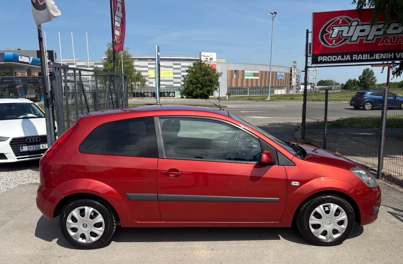Ford Fiesta 1,4 TDCi REG:02/2027 - KLIMA - AUTOKREDIT, fotografija 7