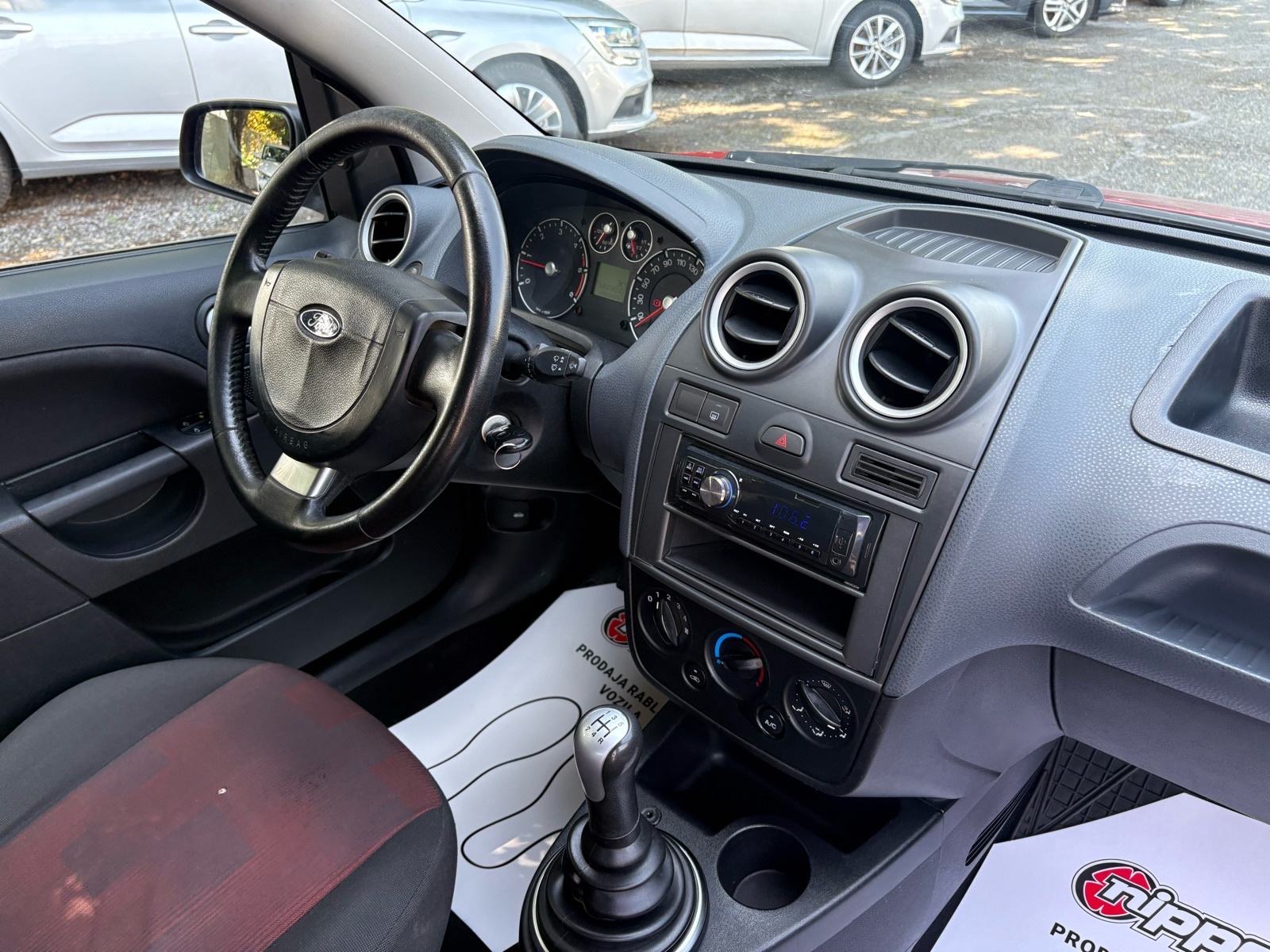 Ford Fiesta 1,4 TDCi REG:02/2027 - KLIMA - AUTOKREDIT, fotografija 17