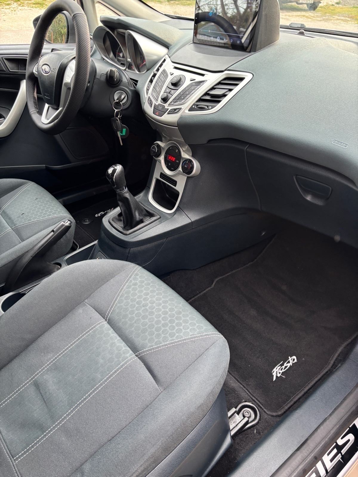 Ford Fiesta 1.4 TDCI, Titanium, klima, registrirana godinu, fotografija 10