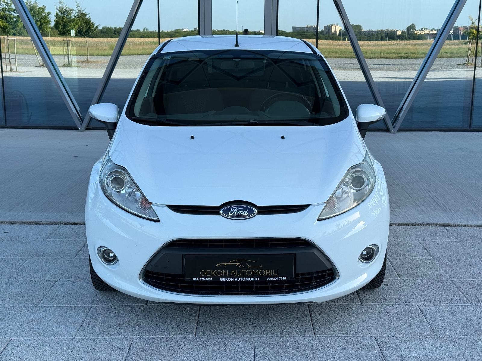 Ford Fiesta 1,4 TDCI TITANIUM 2009 REG 1 GODINU, fotografija 8