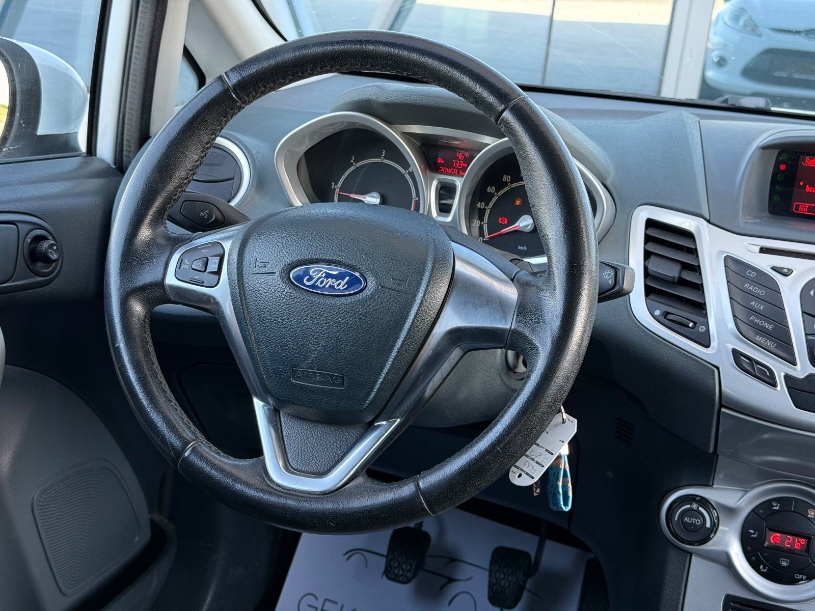Ford Fiesta 1,4 TDCI TITANIUM 2009 REG 1 GODINU, fotografija 16