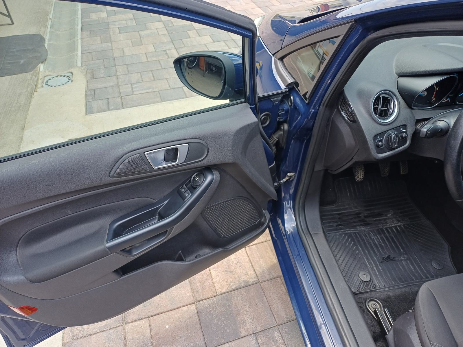 Ford Fiesta 1,5, fotografija 6