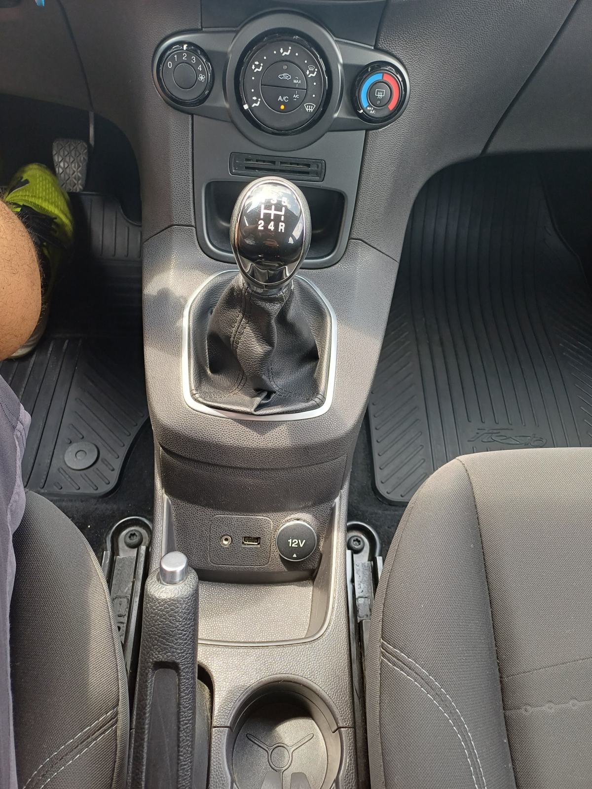 Ford Fiesta 1,5, fotografija 8