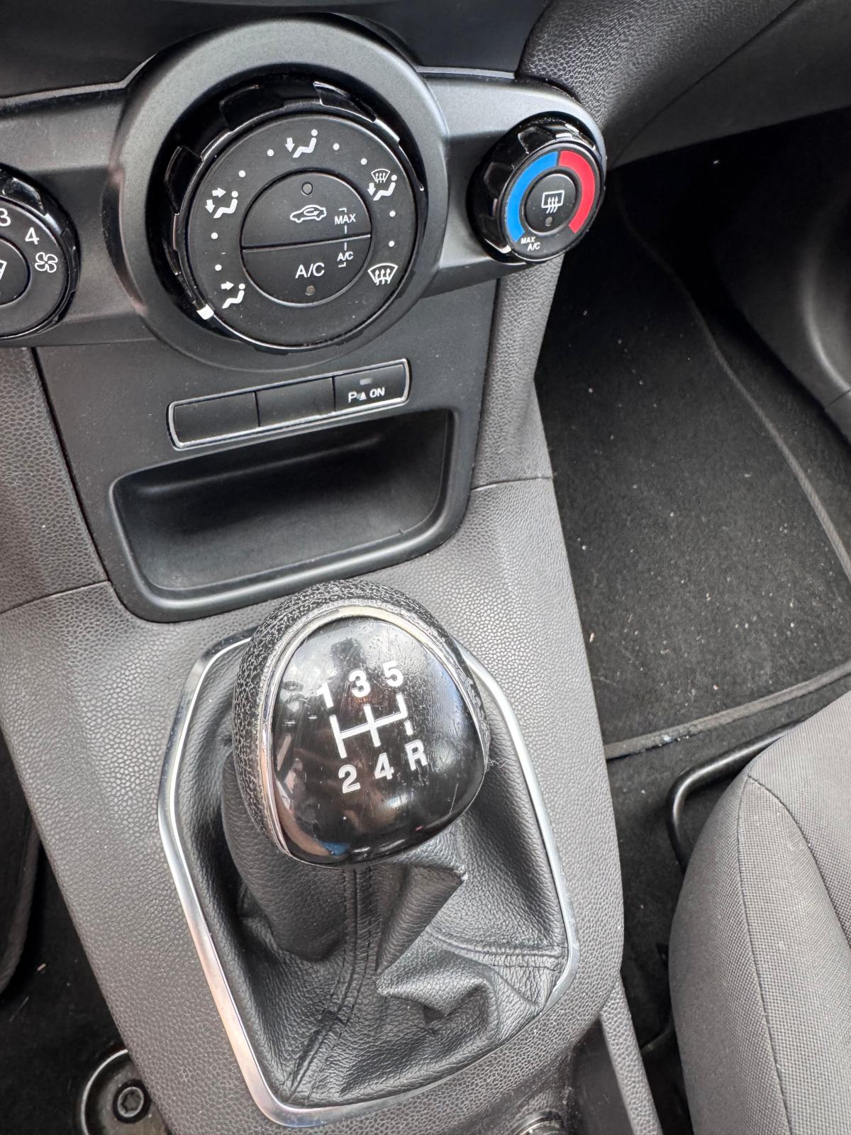 Ford Fiesta 1,5 diesel 70Kw TOP stanje reg do 05/27, fotografija 9