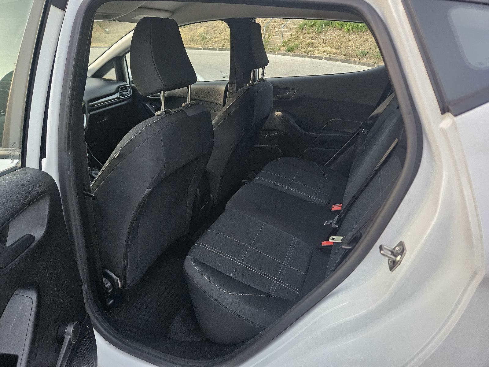 Ford Fiesta 1,5 TDCi,118000 km,kao nova, fotografija 18