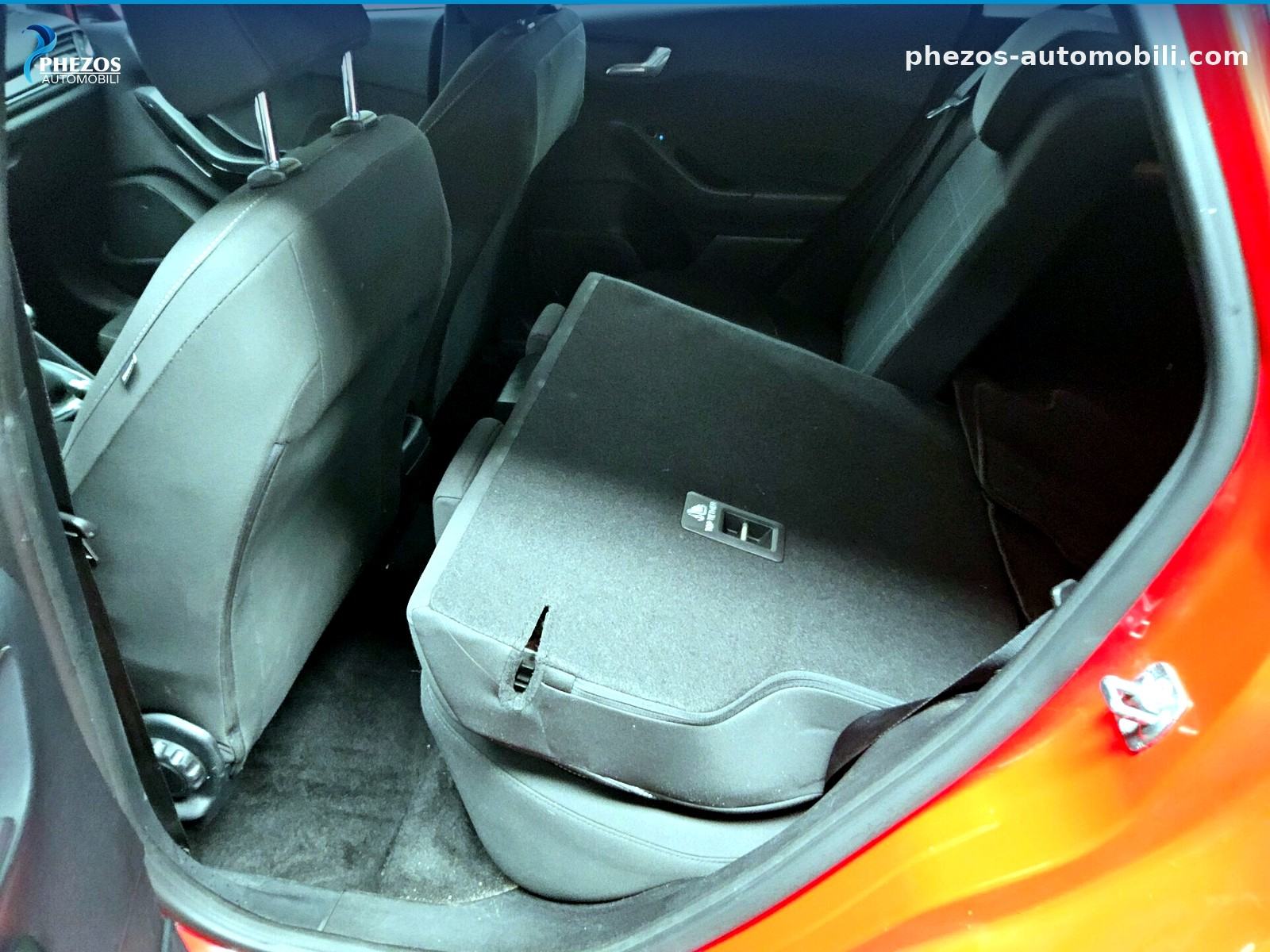 Ford Fiesta 1.5 TDCi Cool&Connect, fotografija 13