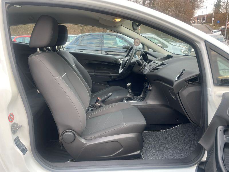 Ford Fiesta 1,5 TDci *Econetic Technology*1.VL*ALU*, fotografija 9
