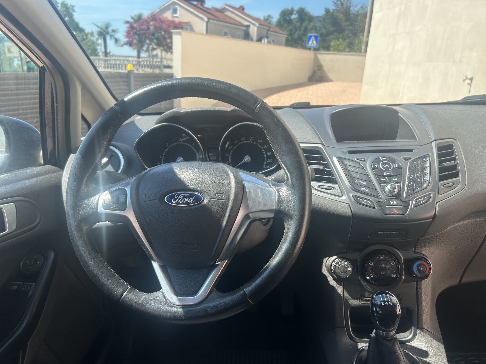 Ford Fiesta 1,5 TDCi - jamstvo 1 godina -, fotografija 15