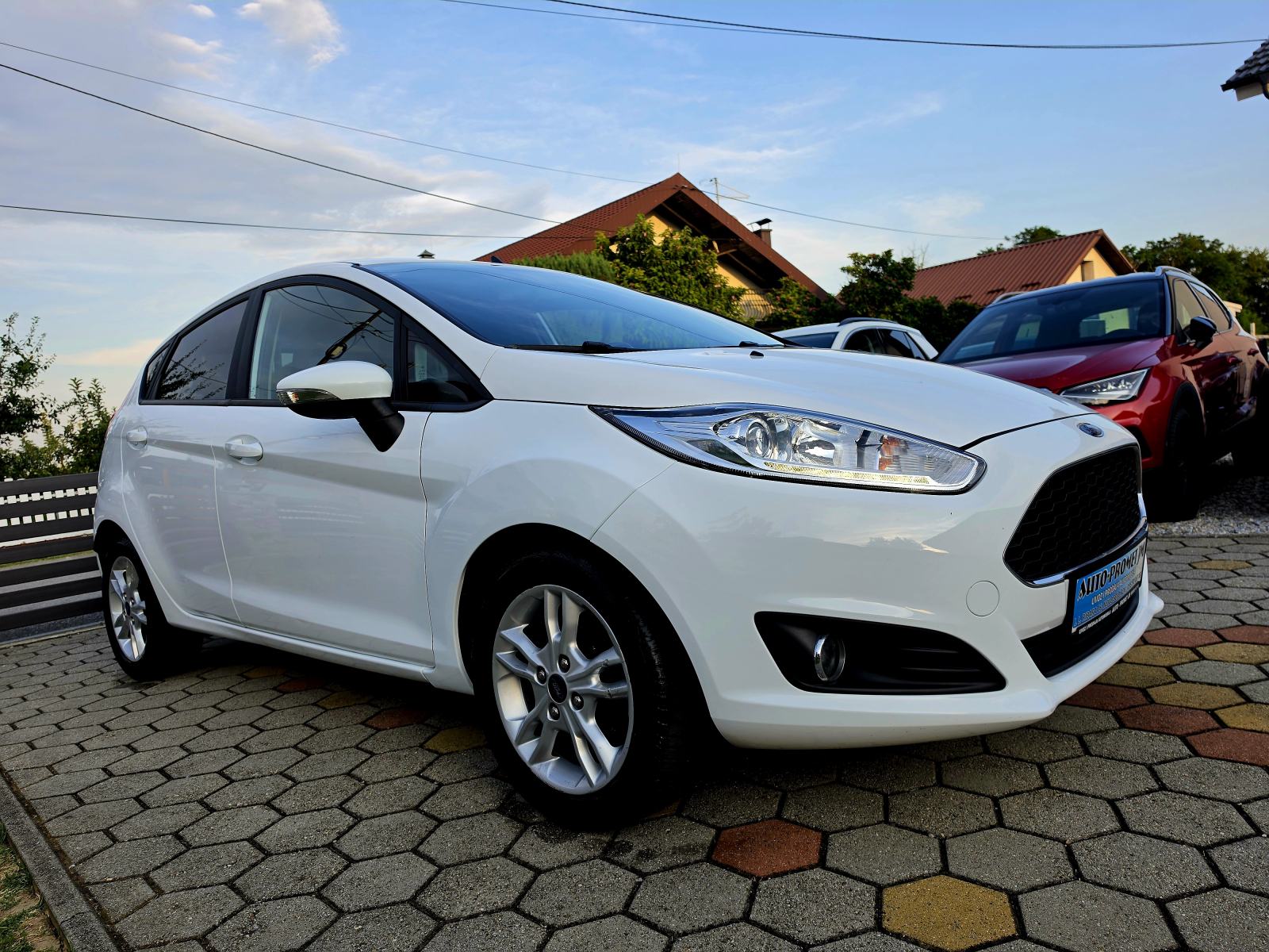 Ford Fiesta 1,5 TDCi,,ODLIČAN,,SERVISNA,,123853KM, fotografija 4