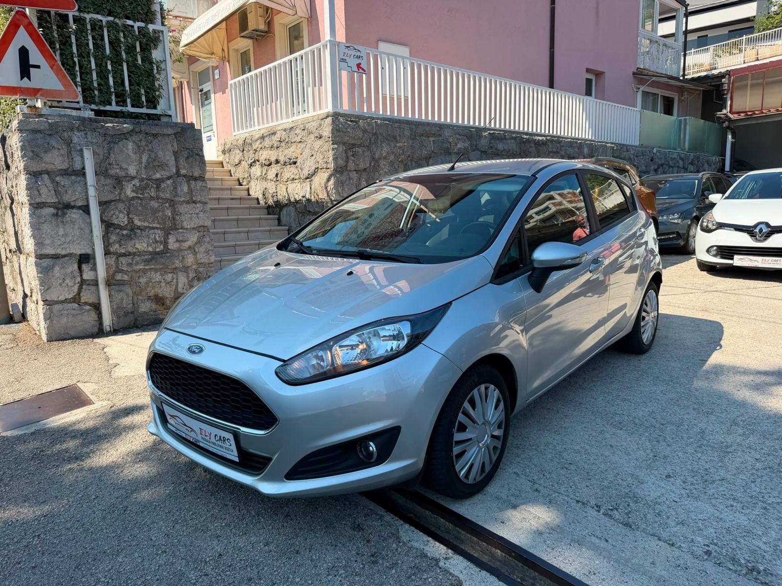 Ford Fiesta 1,5 TDCi REG.03.2027/HR AUTO ‼️94.000 Km, fotografija 2
