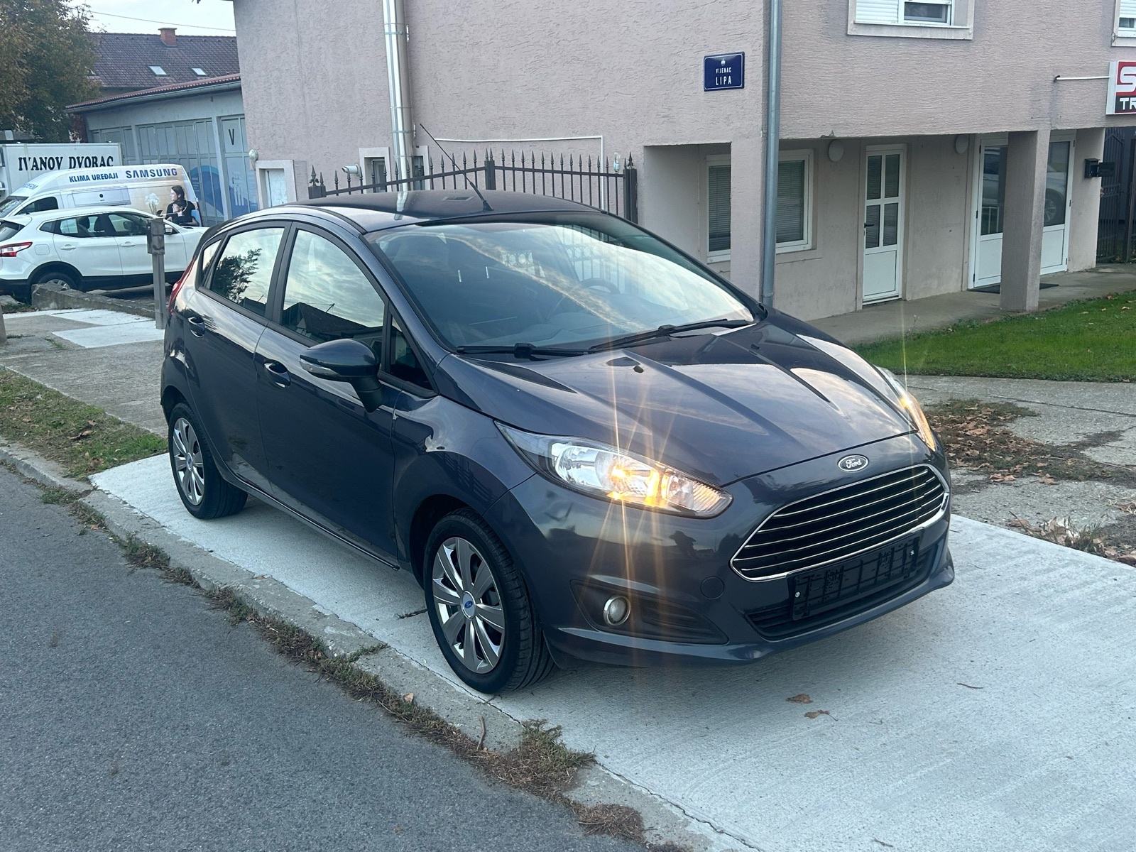 Ford Fiesta 1,5 TDCi KLIMA NA IME KUPCA, fotografija 2